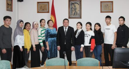 Студенты КГМА получили денежный приз проекта «Улут kg».