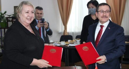 КГМА и турецкий Университет Инёню подписали Меморандум о сотрудничестве