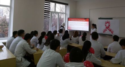 Студенты КГМА  провели кураторский час, посвящённый Всемирному дню борьбы со СПИДом