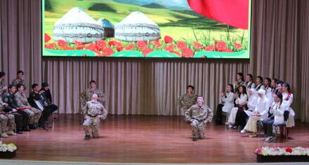 КММАнын "Кыз-жигит" Сармердени